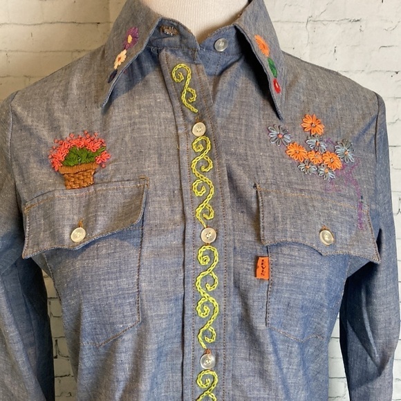 Levi’s Embroidered Chambray Shirt Vintage 70s S Hippie Western Cowboy Rockabilly - Picture 4 of 16